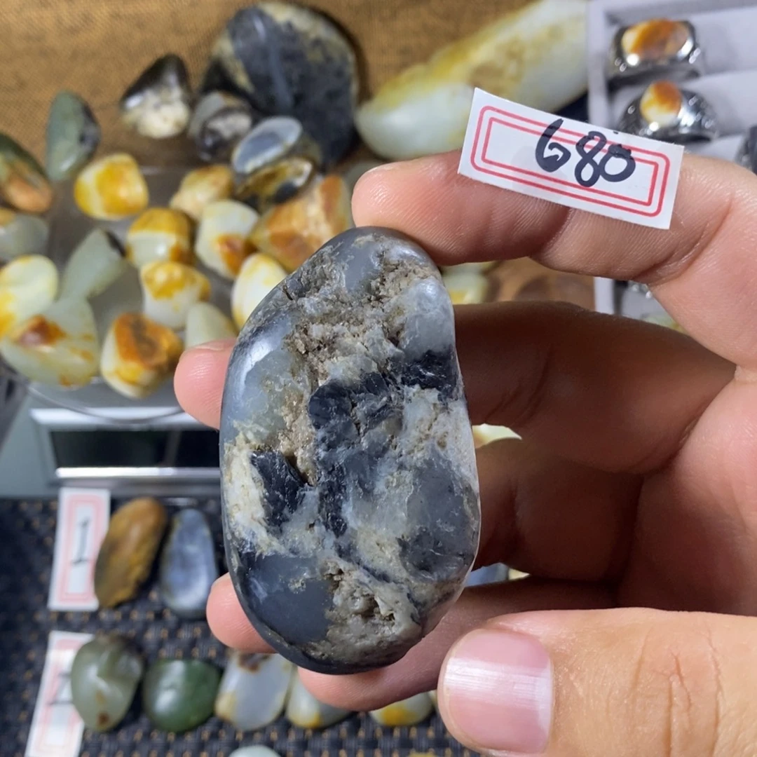 和田玉（糖玉）未镶嵌挂件