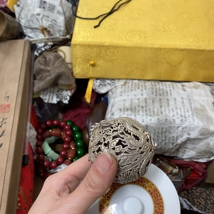 瓷片哈中古工艺品一件