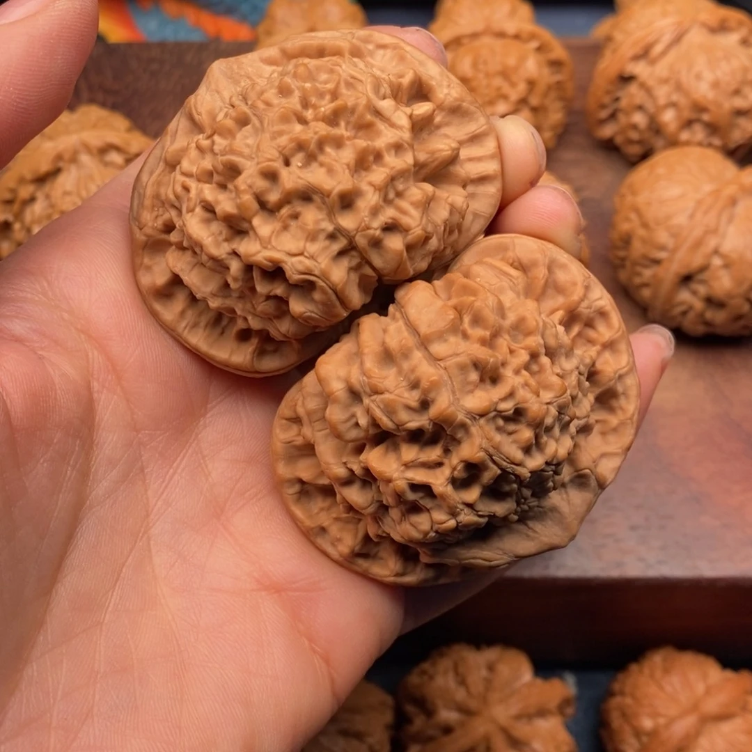 文玩核桃吊坠52全品大官帽