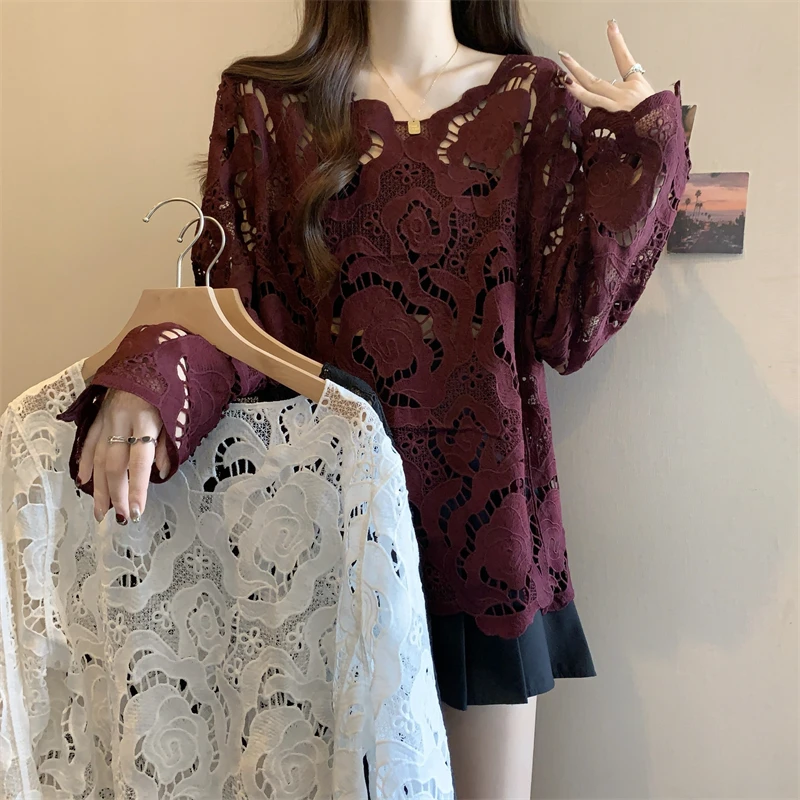 法式高级感钩花镂空蕾丝衫女早春装大码胖mm宽松外搭罩衫洋气上衣