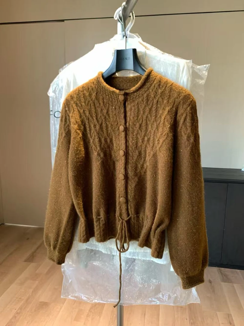 岛屿来信 法式复古日常绞花下摆系带收腰设计保暖毛衣