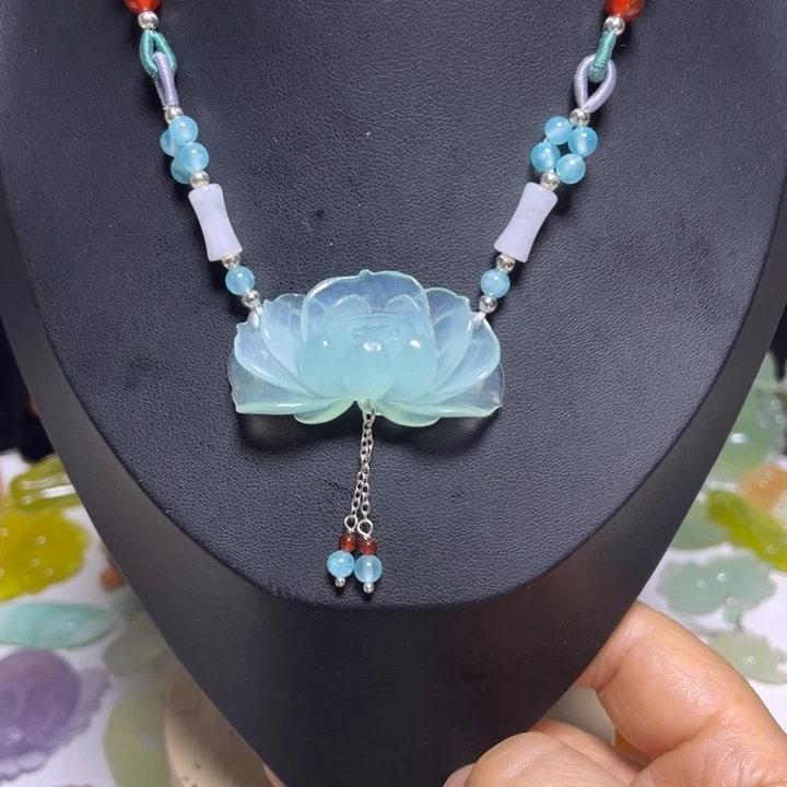 蛇纹石玉未镶嵌吊坠(赠链)