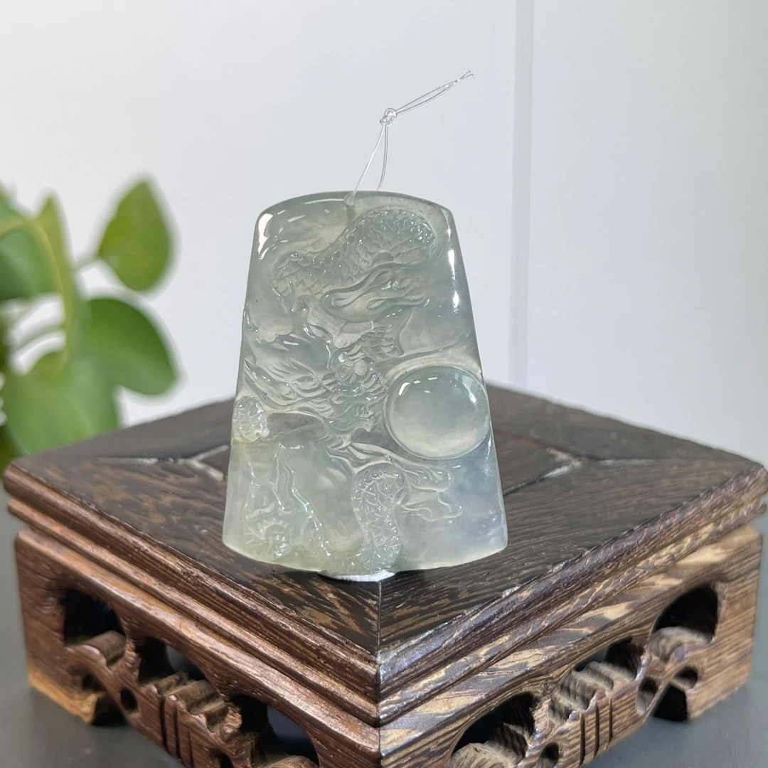 JXB31-135 天然缅甸A货翡翠  龙牌