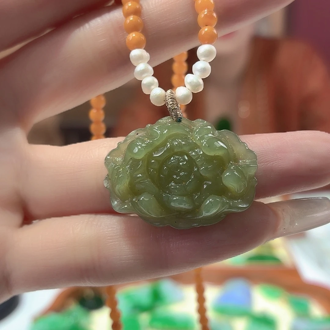 和田玉未镶嵌手链，