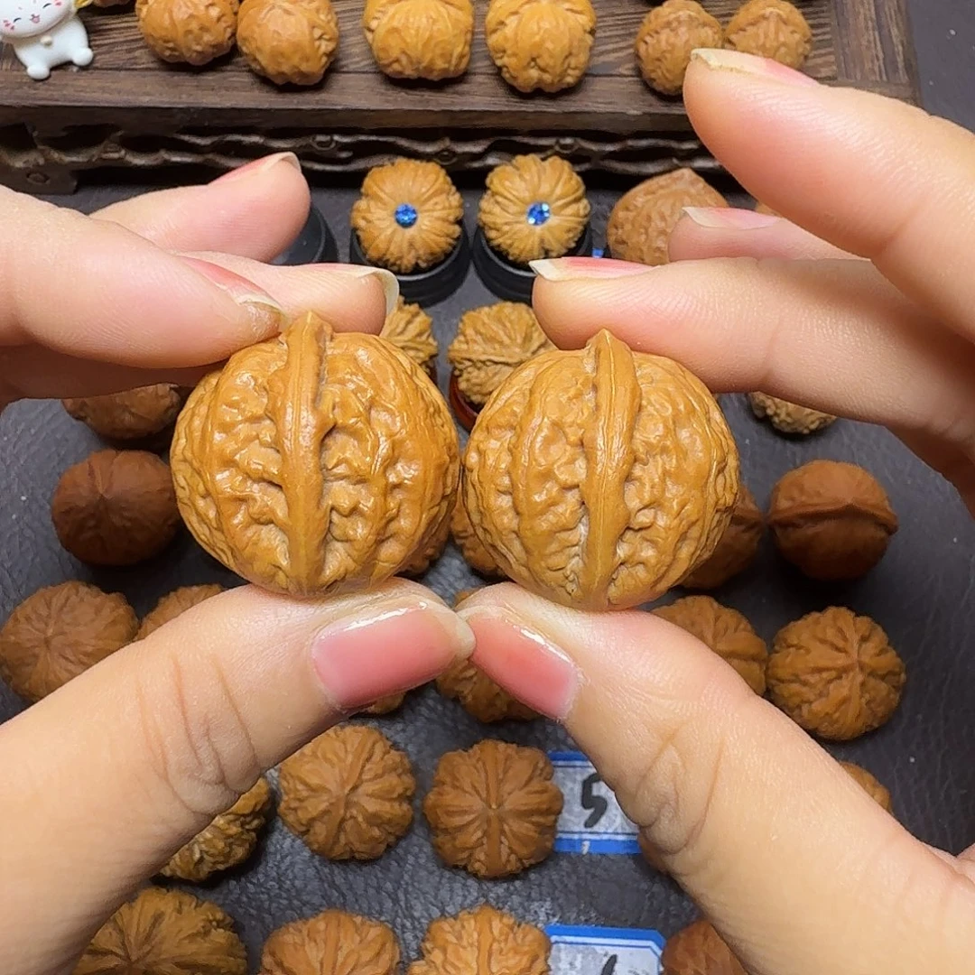 大***悟文玩核桃把件30尺佛肚