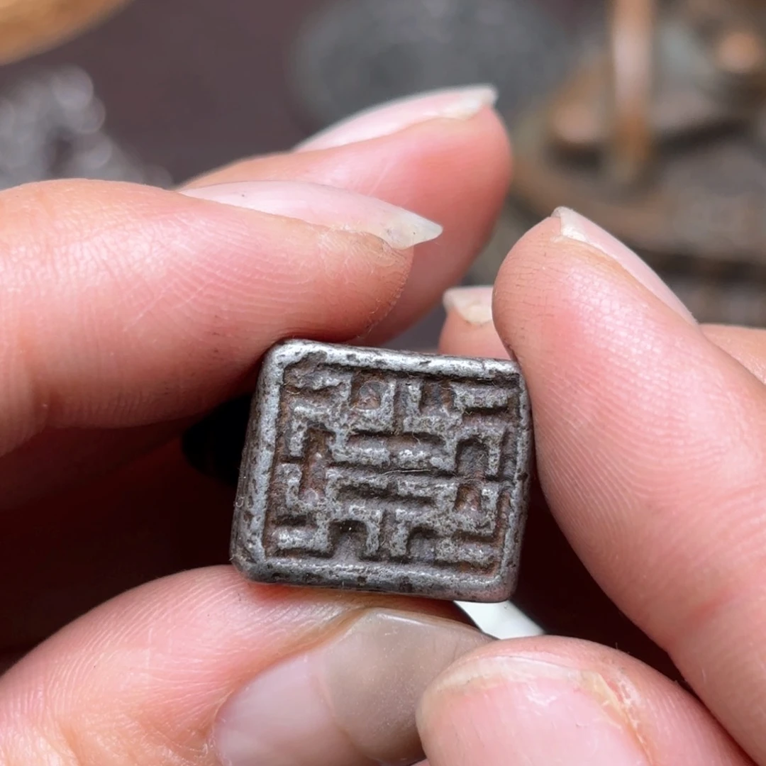 铜星月菩提吊坠项链