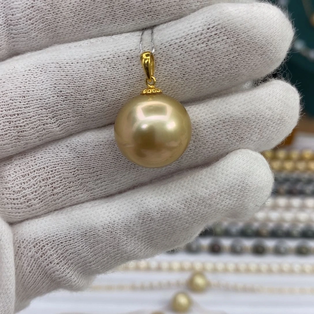 海水珍珠颈饰18K金镶嵌15-16m m
