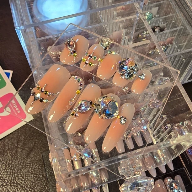 2返/气质肥方（国华）手工穿戴甲