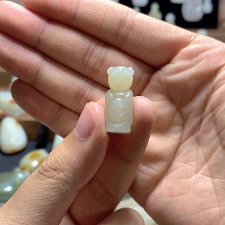 和田玉（糖玉）未镶嵌颈饰