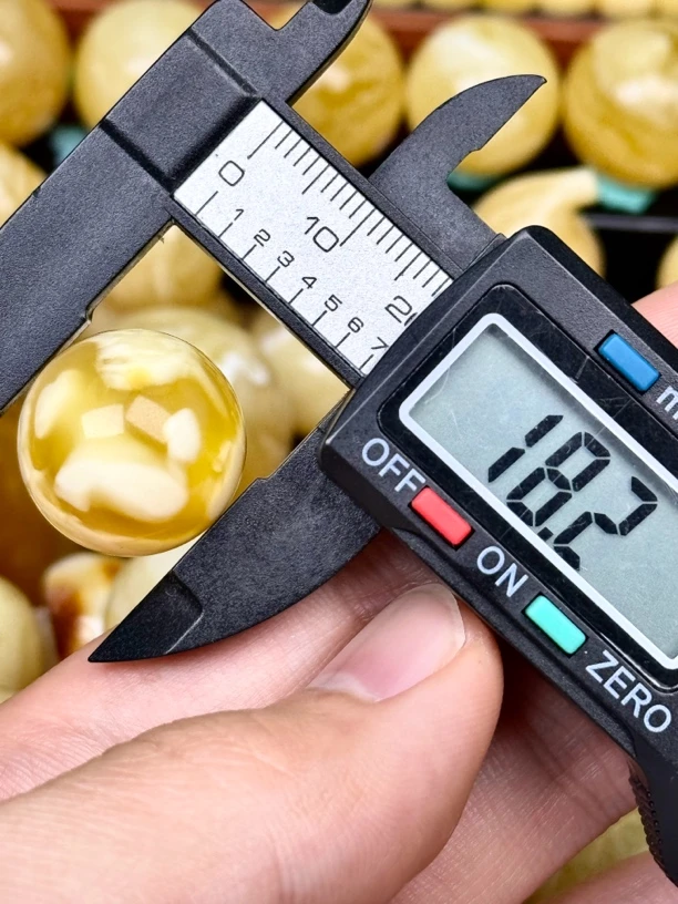 18.2mm俄料国矿一级料浓瓷白妖孽虎皮纹千层雪橘底金溶洞蜜蜡圆珠