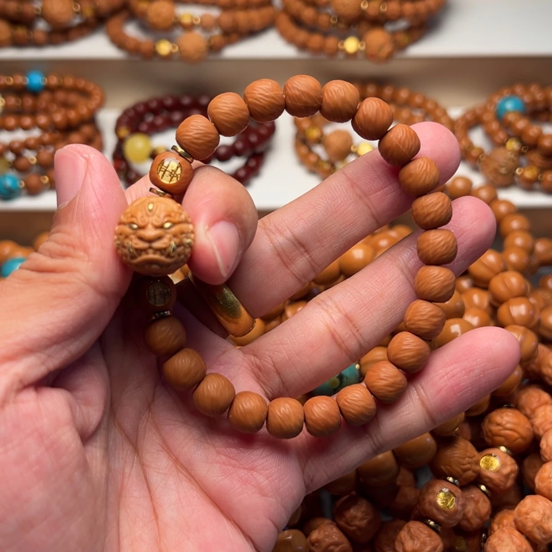Y****猴头核桃手串云锦