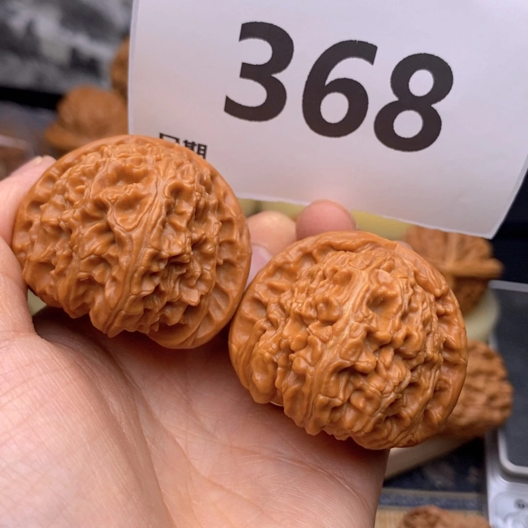 文玩核桃把件368号51白狮子