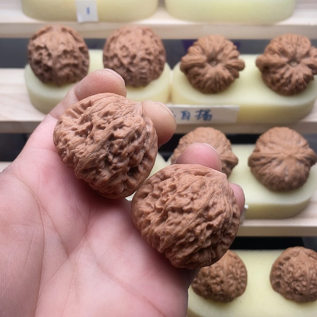 吊坠文玩核桃40平谷凹底