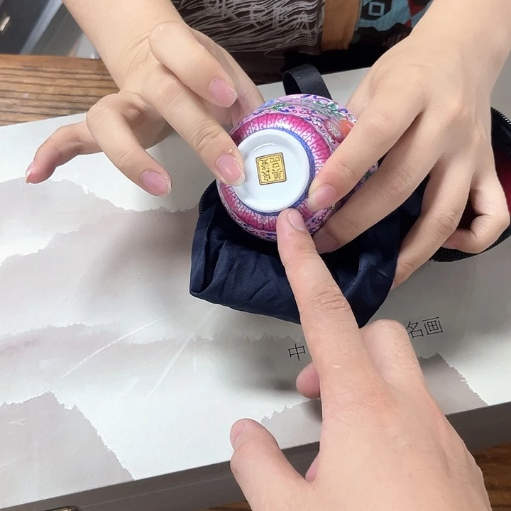 孤品茶具套装等。