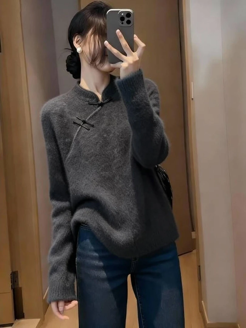 新中式国风慵懒休闲苏溪风灰色上衣女2025冬季立领盘扣针织衫毛衣