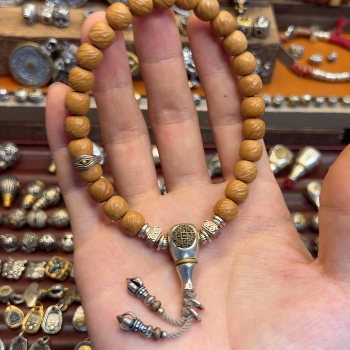 玻璃足银搭配示范