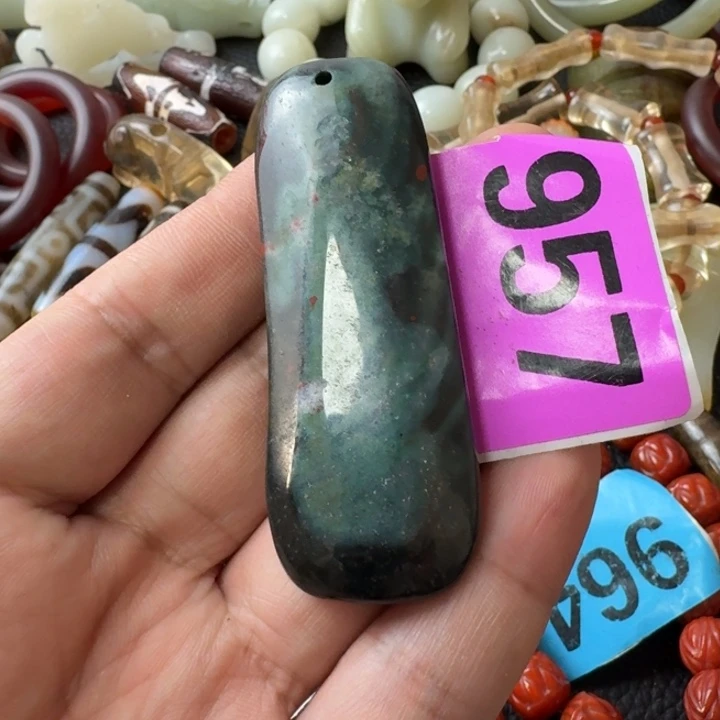 Z****未镶嵌颈饰玛瑙/玉髓