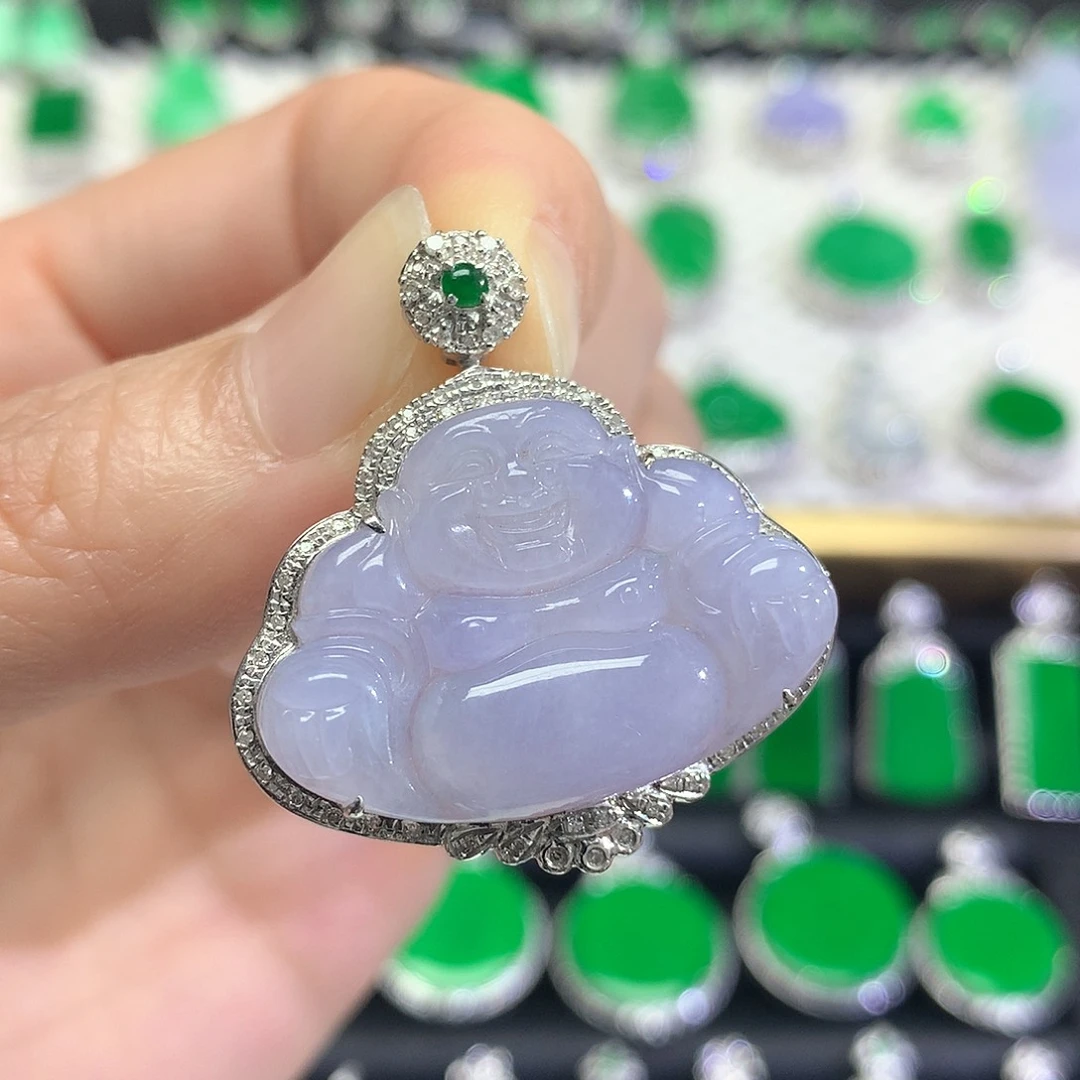 颈饰18K金镶嵌翡翠吊坠