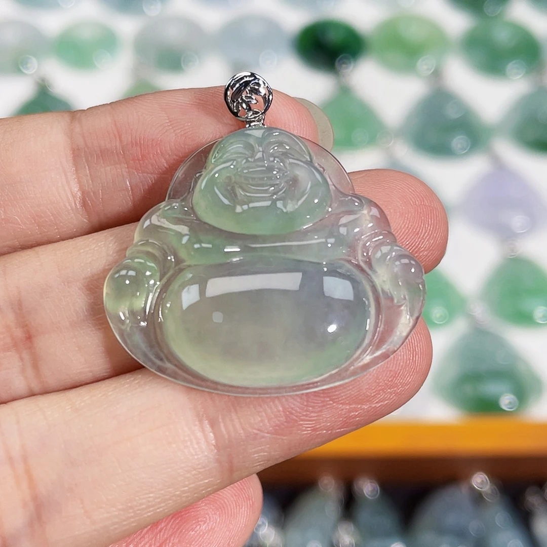 颈饰18K金镶嵌翡翠吊坠