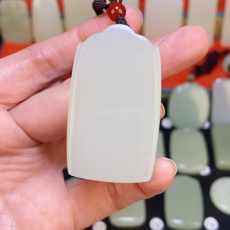【闪购商品】颈饰未镶嵌和田玉