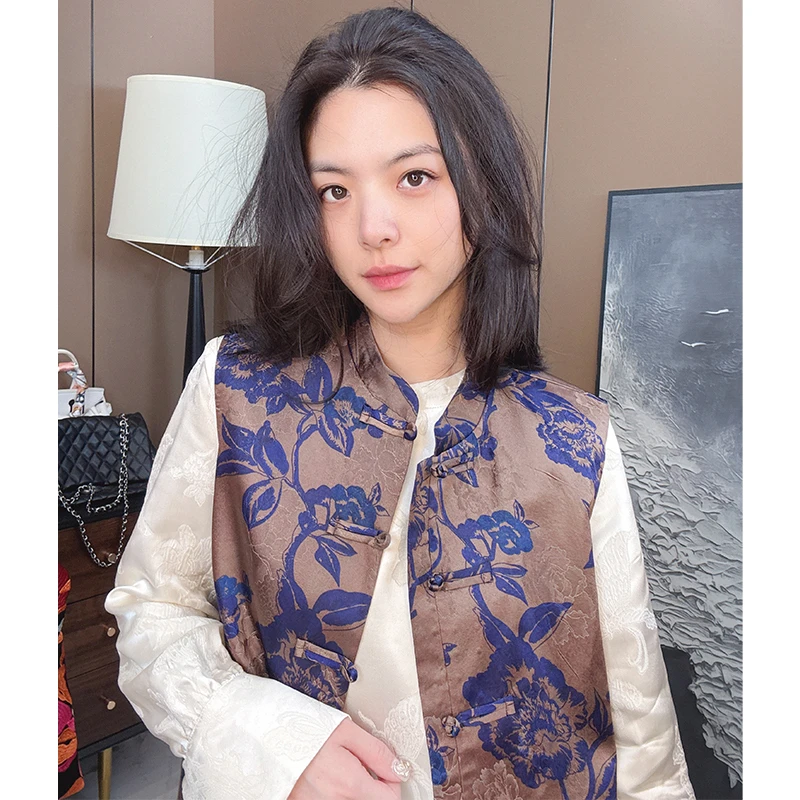 欧韩童话2025新款复古盘扣提花气质立领小众印染新中式马夹607