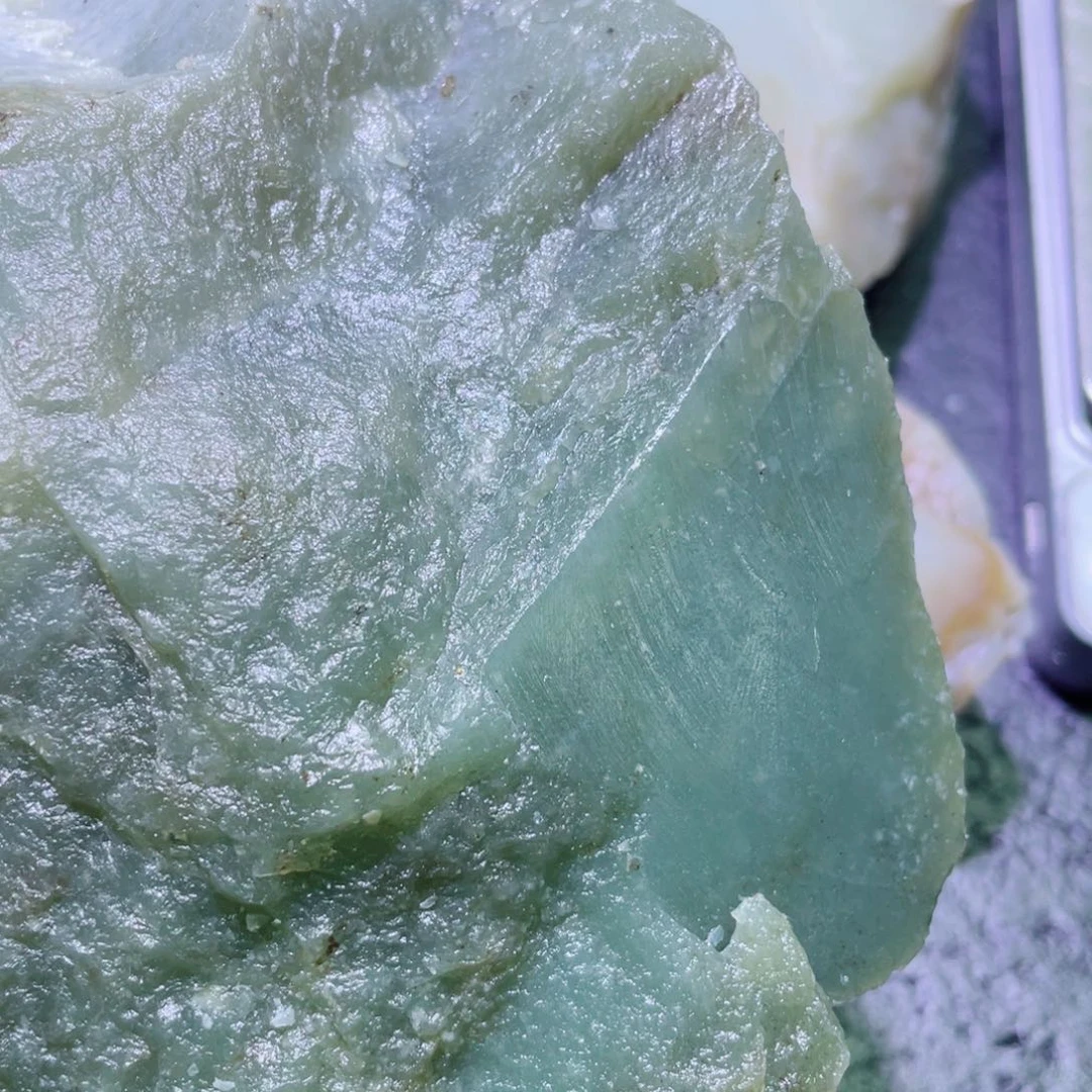 和田玉未镶嵌珠宝半成品