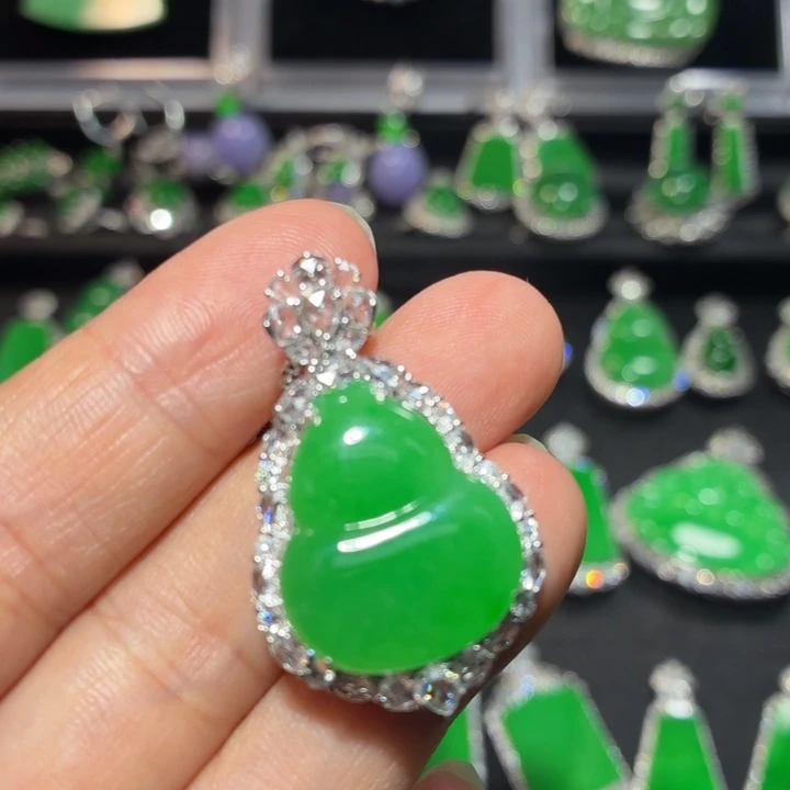 翡翠18K金镶嵌吊坠(不含链)翡翠