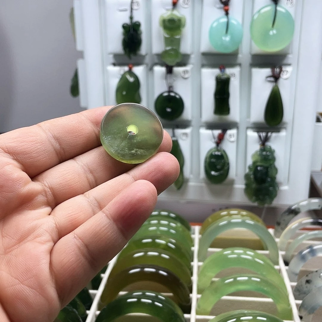 蛇纹石玉合金颈饰