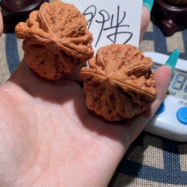 1***5吊坠文玩核桃粗筋