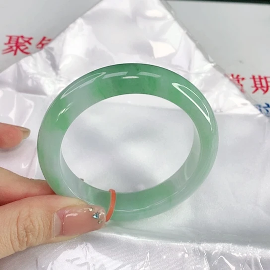 翡翠手镯未镶嵌天然翡翠A货002