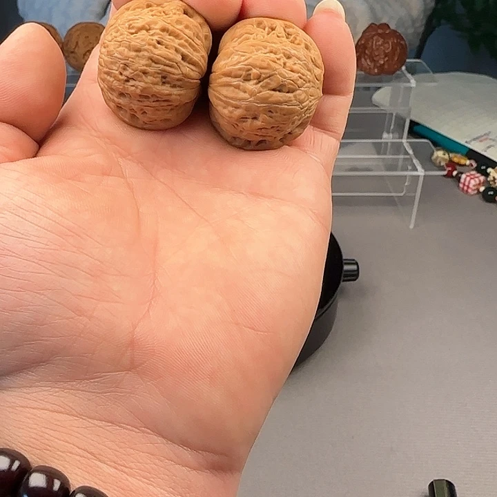 桃核把件C*y铁锤妹妹