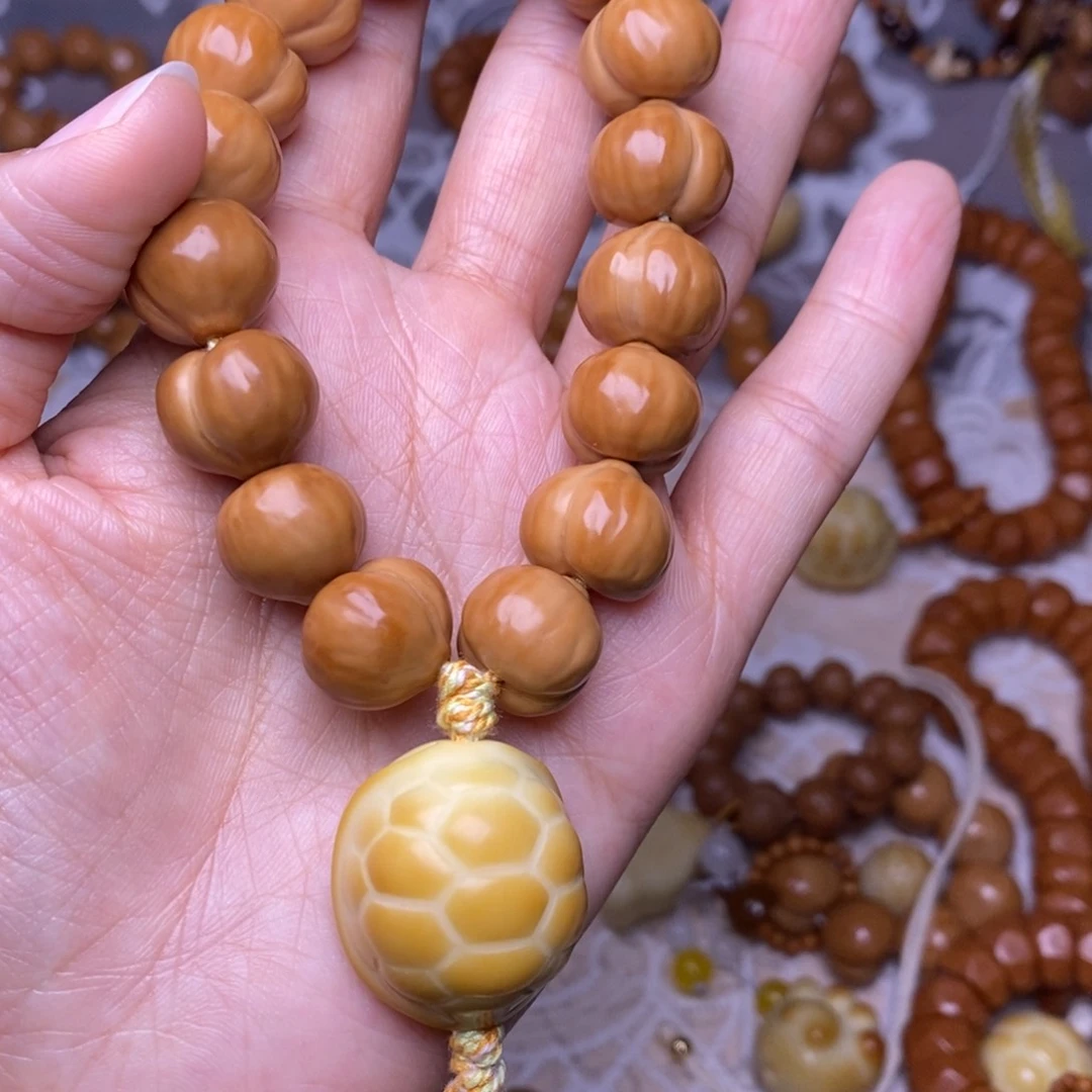 把件猴头核桃柯基屁桃龟甲