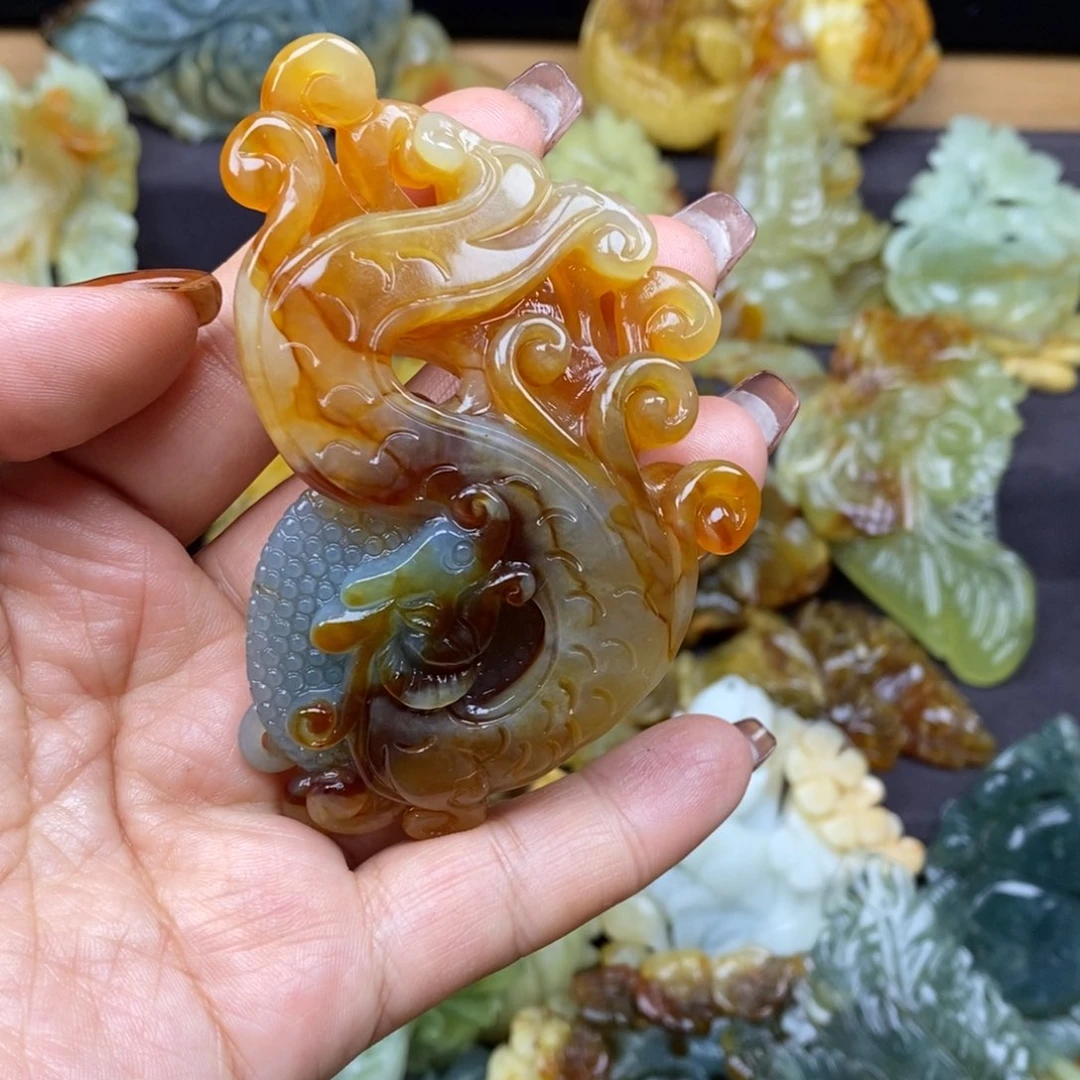 蛇纹石玉颈饰未镶嵌柴*儿