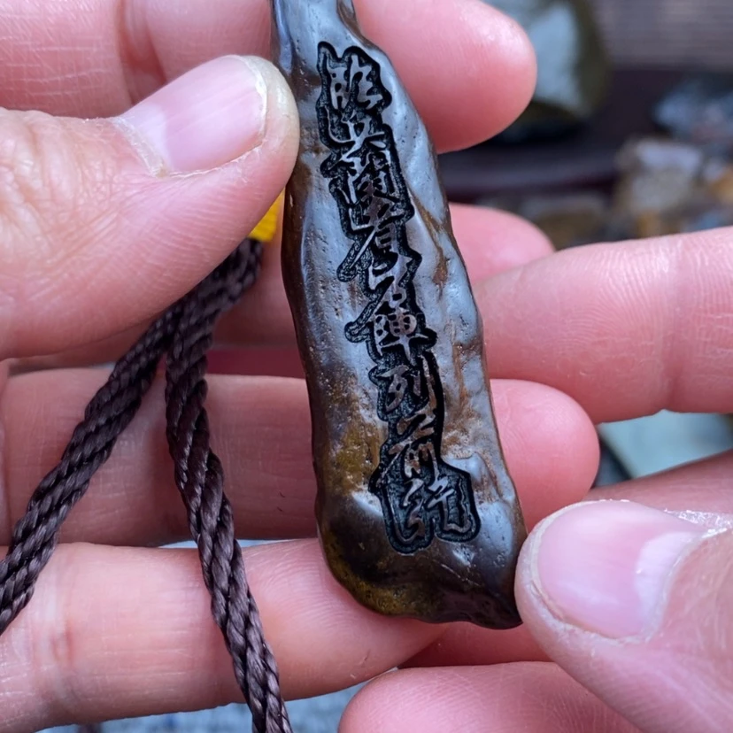 【闪购商品】原石雕刻手把件