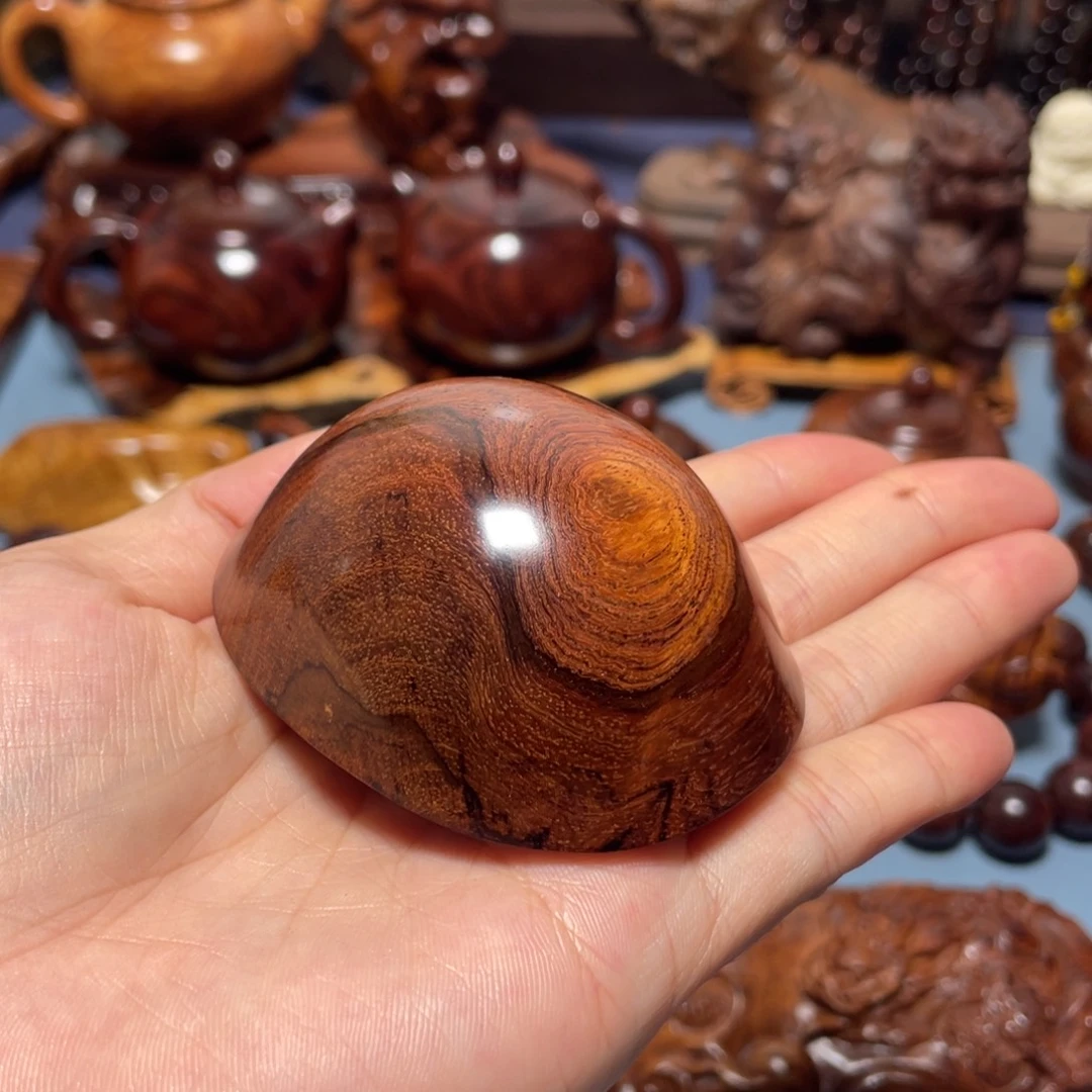 旻***旻黄花梨/降香黄檀把件