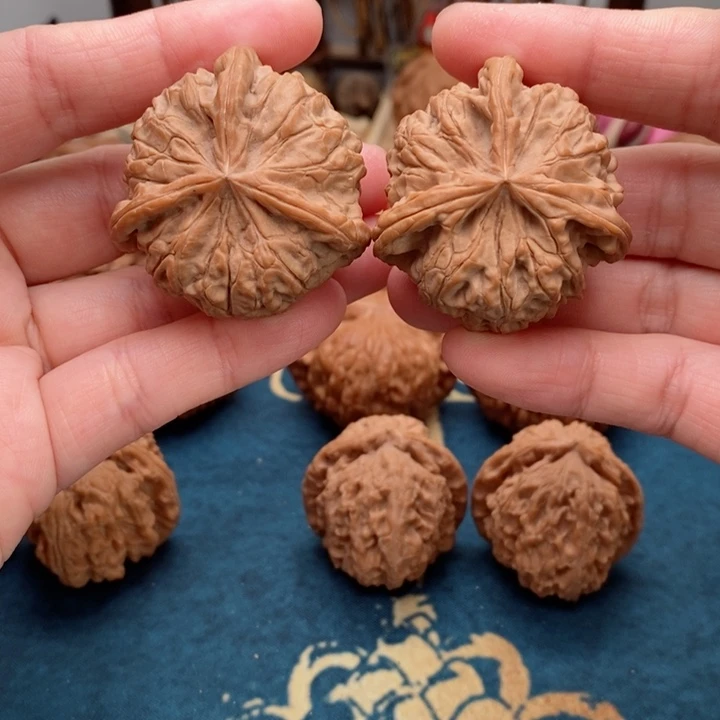 文玩核桃把件玉玺三楞39