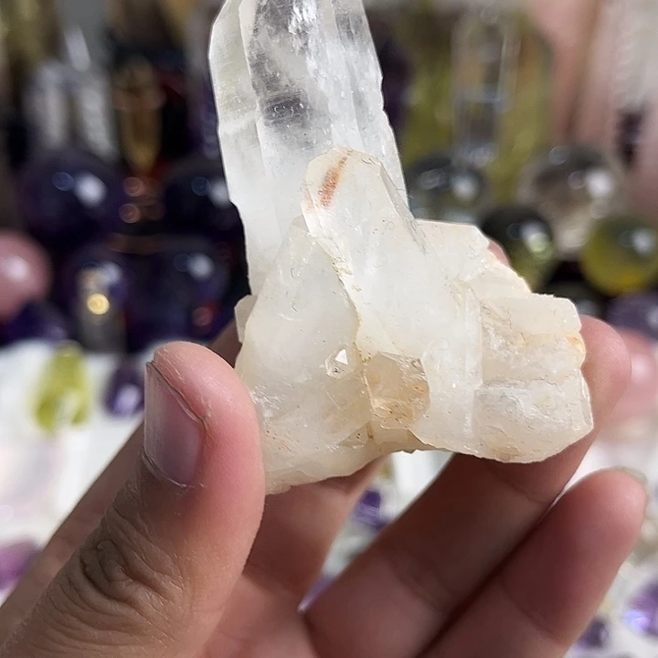 未镶嵌颈饰水晶晶簇