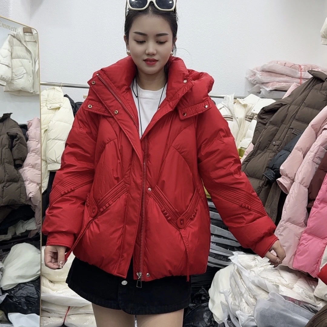 短款连帽女8833保暖羽绒服红色冬季女装休闲时尚加厚中长款女士