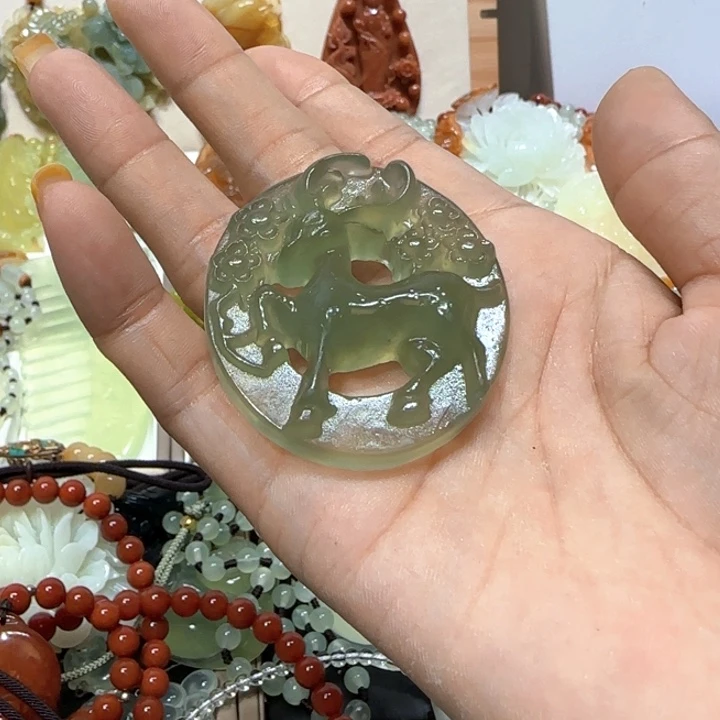 蛇纹石玉未镶嵌吊坠吃**福