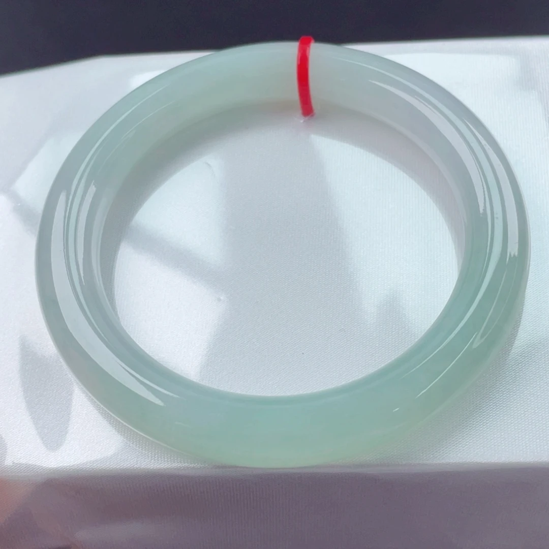 翡翠未镶嵌手镯（圆镯）5253圈