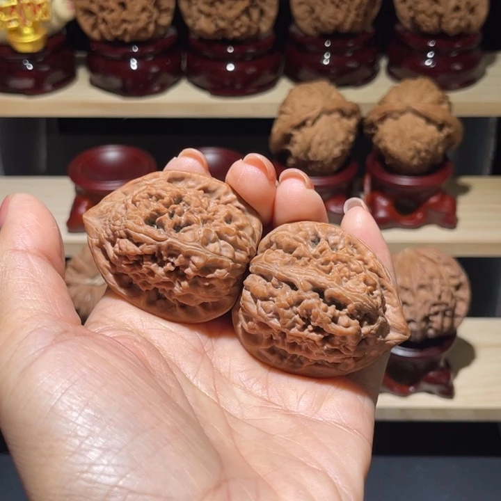 永***丶文玩核桃把件38凤凰台