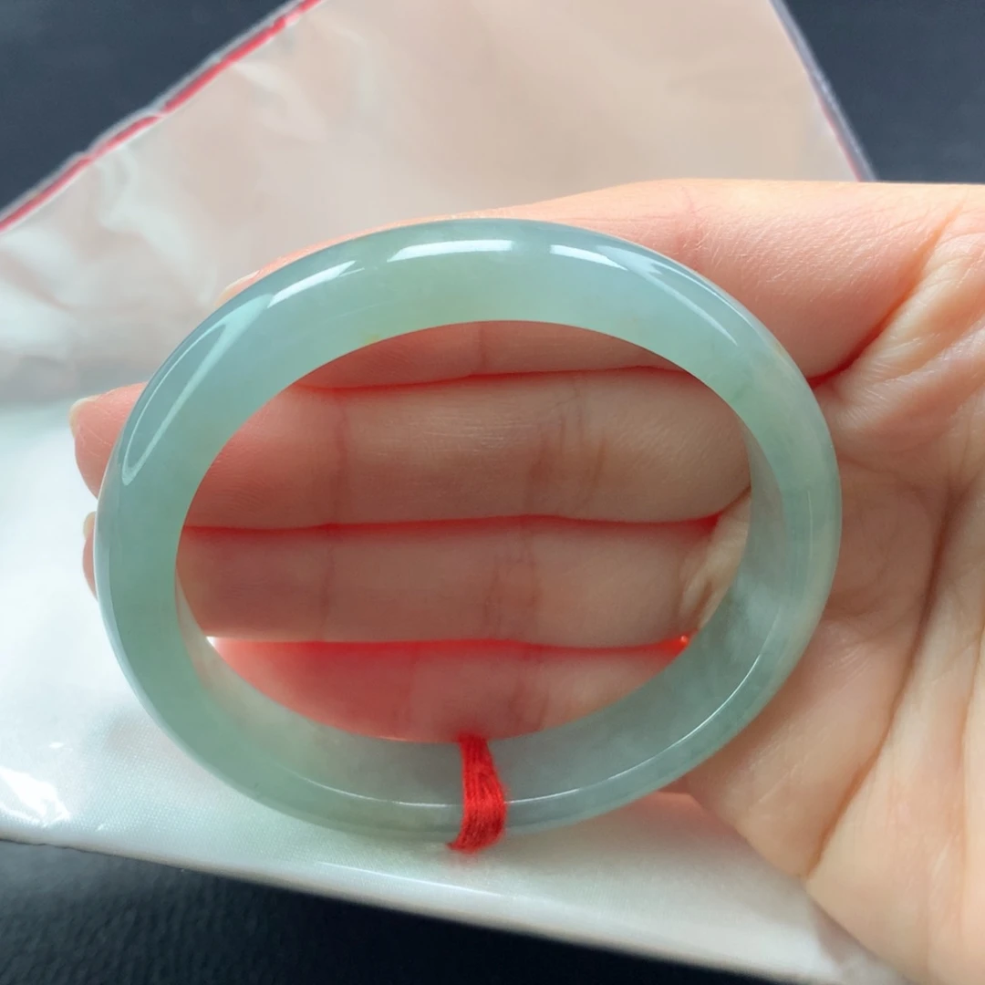 翡翠手镯未镶嵌（5号）（贵妃）正圈51-52可戴