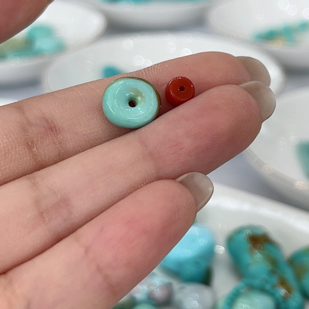 南红玛瑙配饰未镶嵌