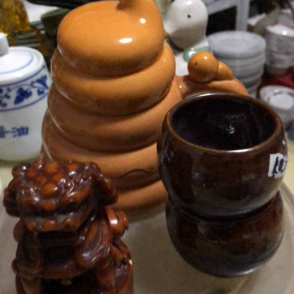 陶瓷杯子三个和印章