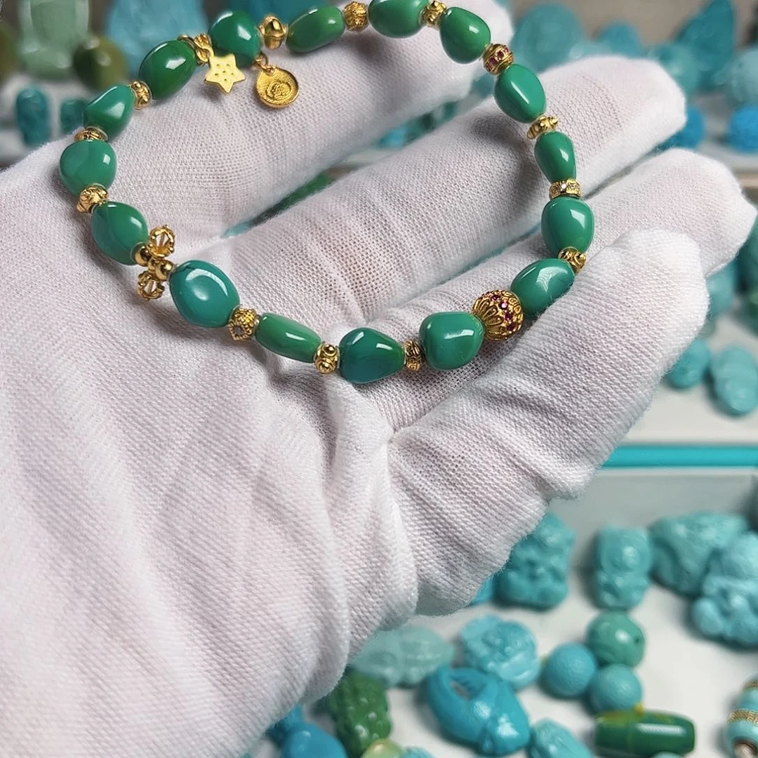 绿松石未镶嵌珠宝奇石