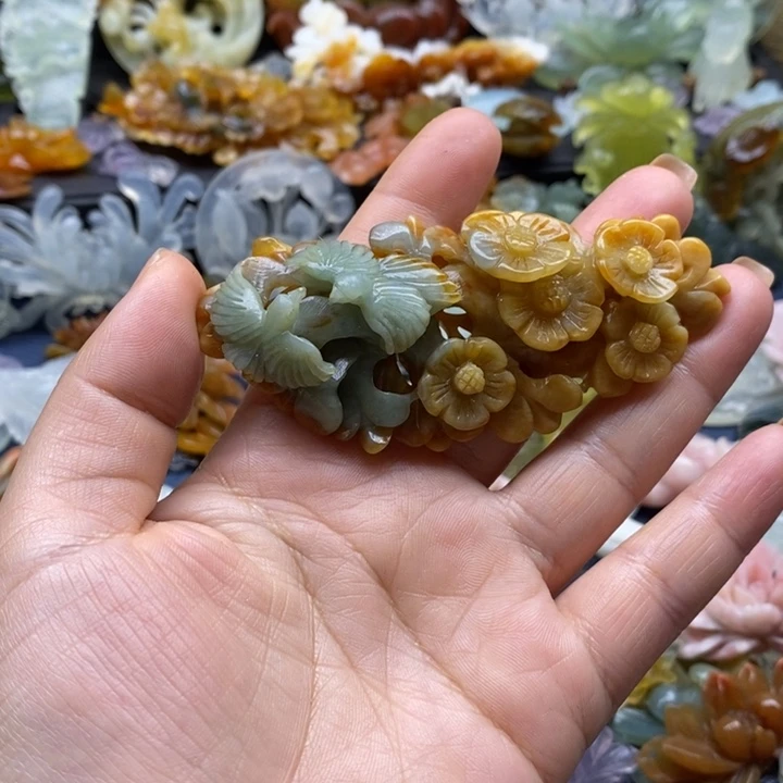 蛇纹石玉合金颈饰