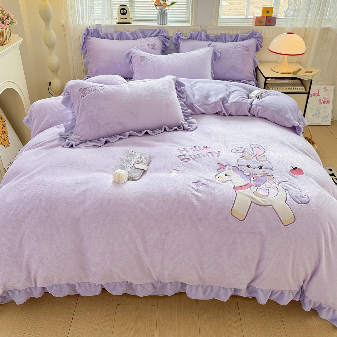 2025新款全消光230g牛奶绒卡通贴布绣三件套四件套