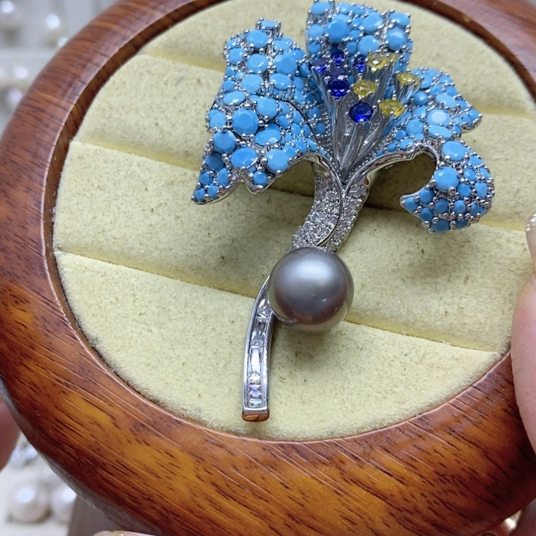 G***u胸饰未镶嵌淡水珍珠