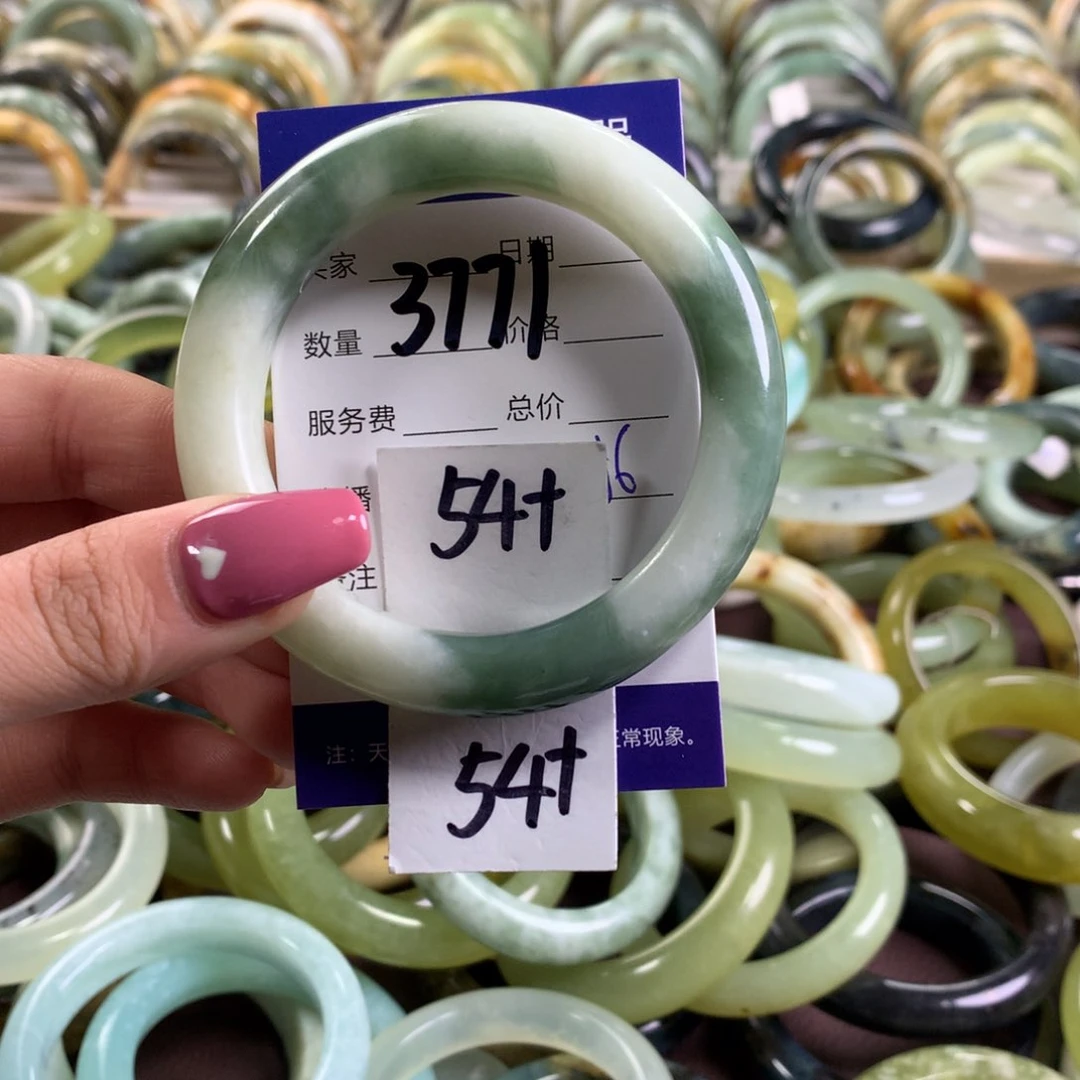 蛇纹石玉手镯未镶嵌3771