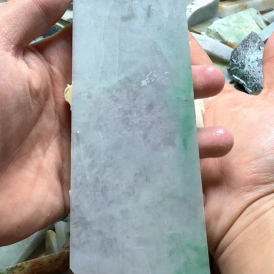 翡翠未镶嵌颈饰28